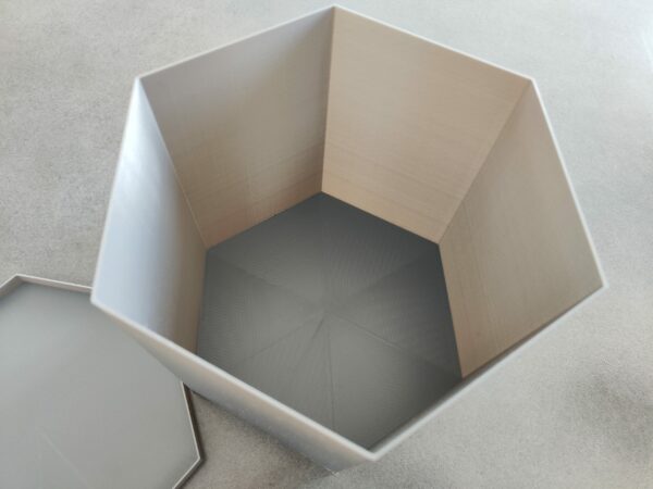 Box mit Deckel für 25 Basisplatten des Spiels Dorfromantik – Bild 2